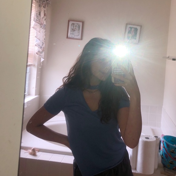 Blue short sleeved shirt! - Picture 3 of 3